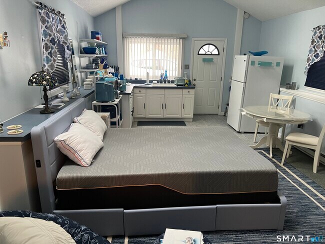 Foto del edificio - 43 Juggernaut Rd