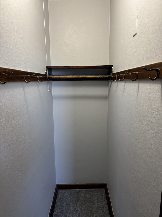 Foto del edificio - 7416 Harwood Ave