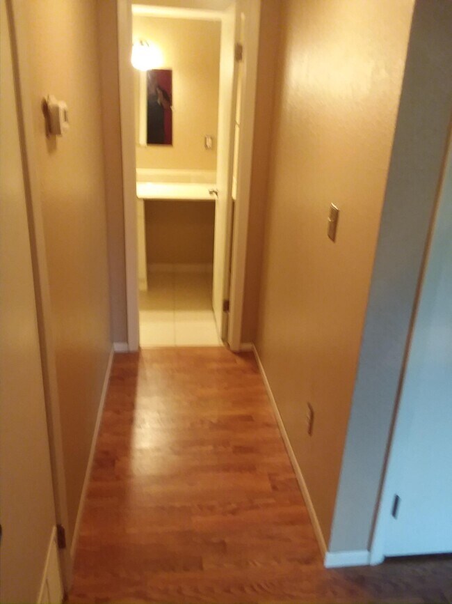 Foto del edificio - 12172 Huron St