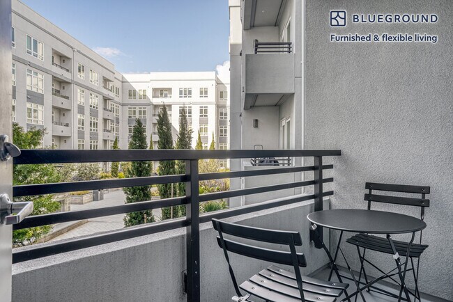 Foto del edificio - 3093 Broadway