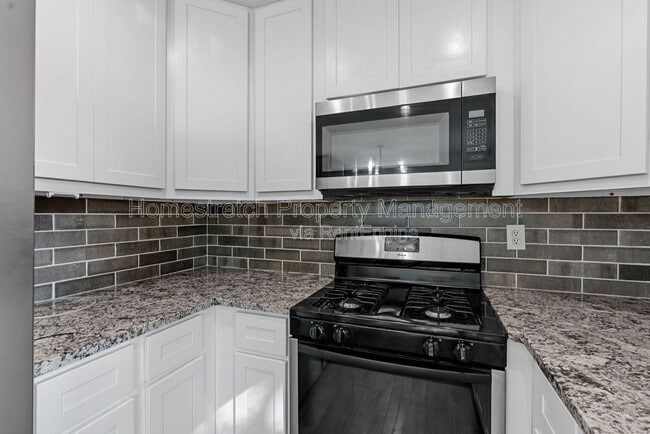 Building Photo - 235 Midland Dr