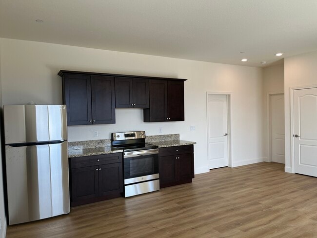 Building Photo - 3355 Barolo Ct