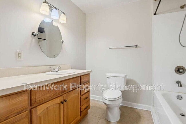 Building Photo - 4467 Donwood Cir