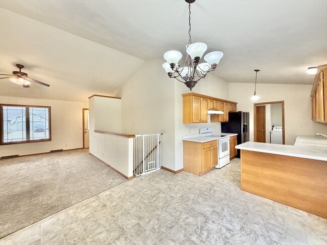 Foto del edificio - 2402 Stonefield Ln