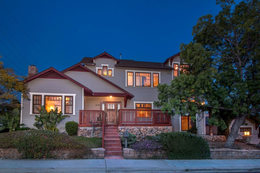 Foto principal - 2375 Montclair St