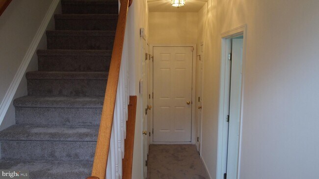 Building Photo - 25389 Shipley Terrace