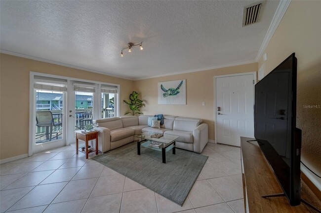 Building Photo - 5196 Beach Dr SE