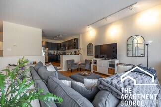 Building Photo - 2510 N Willetts Ct