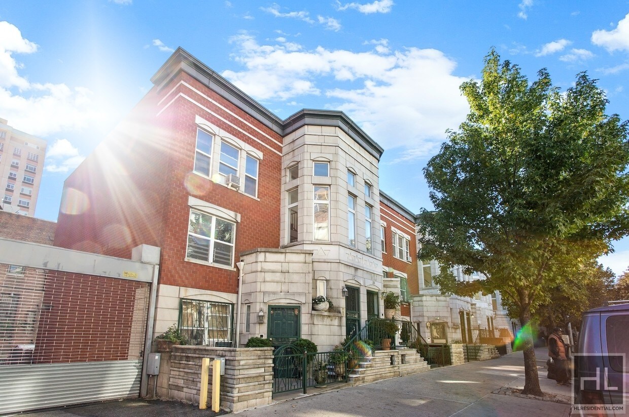 Primary Photo - WEST 117 STREET