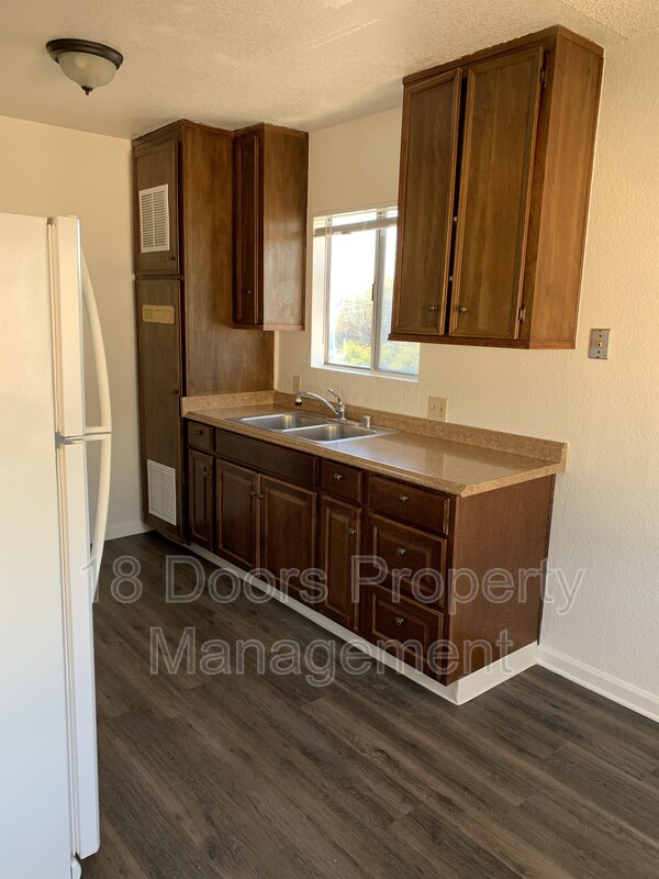 Foto del edificio - 840 Grand Ave