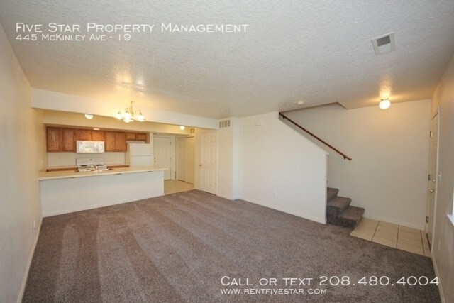 Building Photo - 445 McKinley Ave