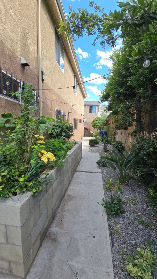 Photo - FIGUEROA(6616S) Apartment