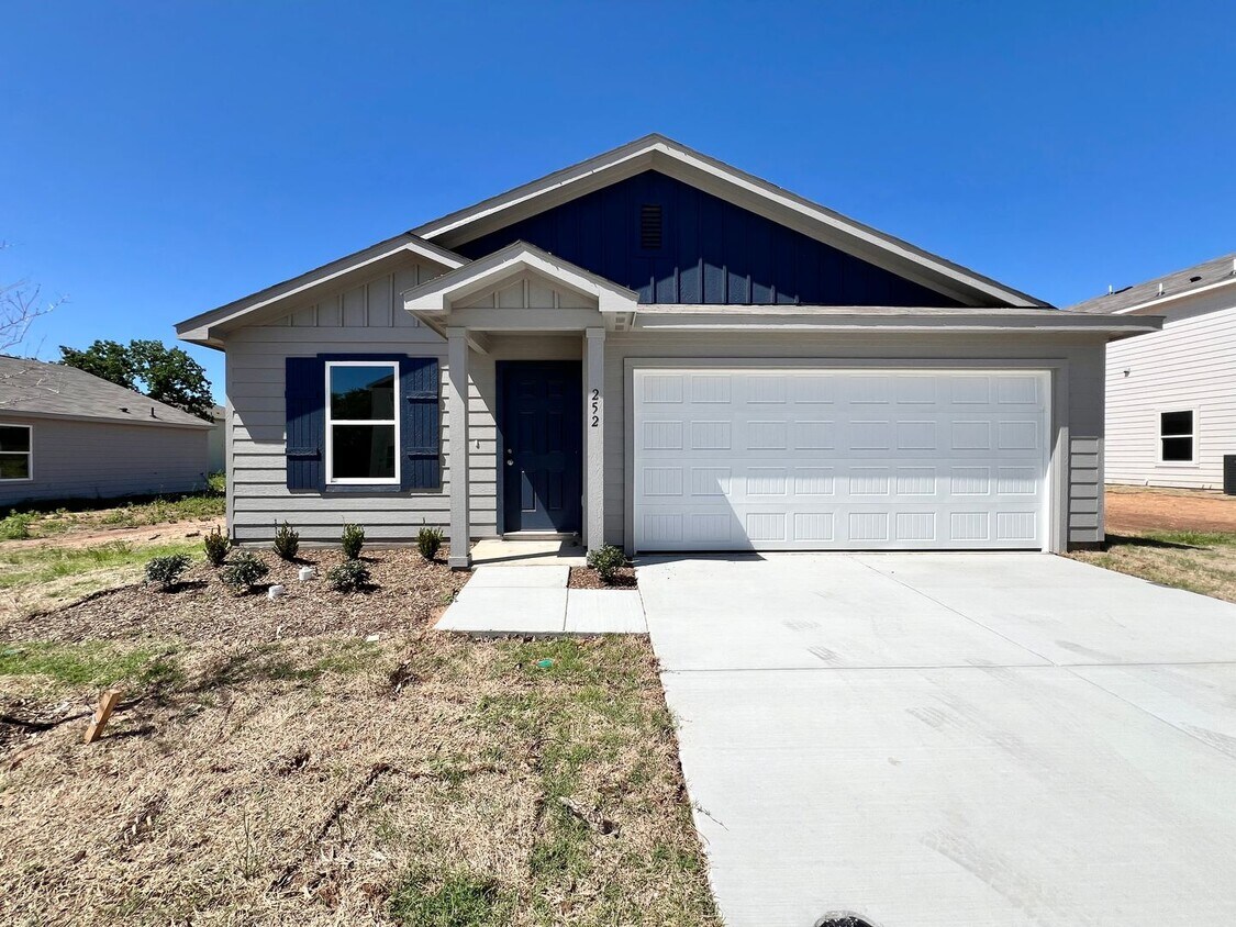 Primary Photo - New Home in New Tolar Oaks Neighborhood