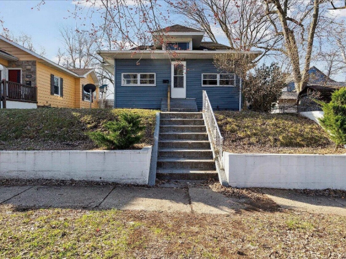 Foto principal - 302 Howard St