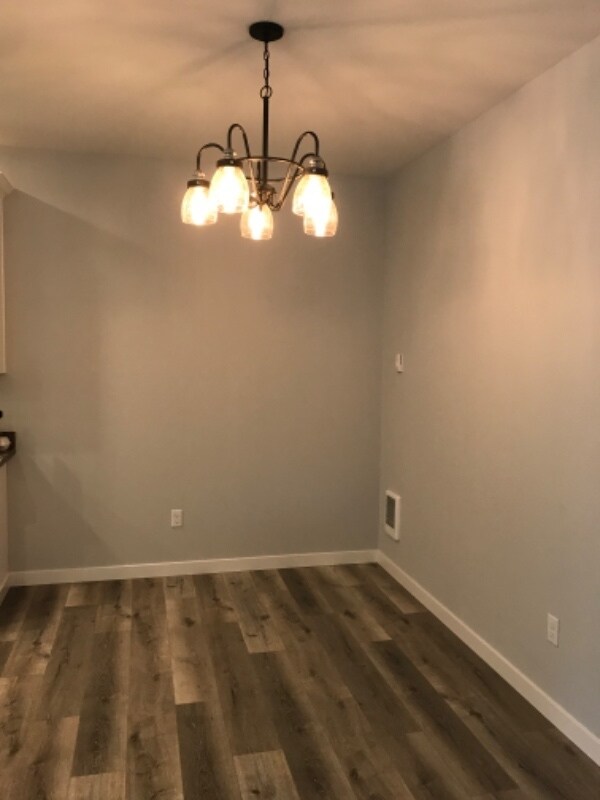 533 Sunset Ave NE Unit B, Ocean Shores, WA 98569 Room for Rent in