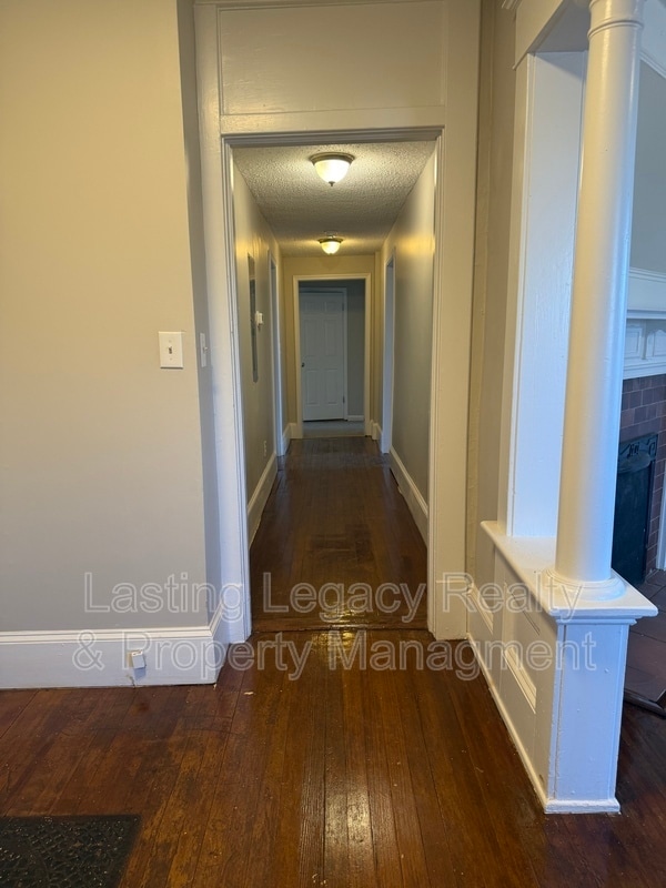 Foto del edificio - 3410 Old Greensboro Rd