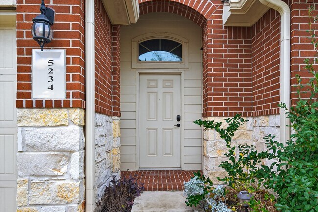 Foto del edificio - 5234 Jasmine Valley Ct