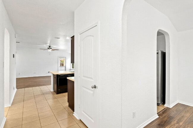 Photo - 3558 Glacier Lake House