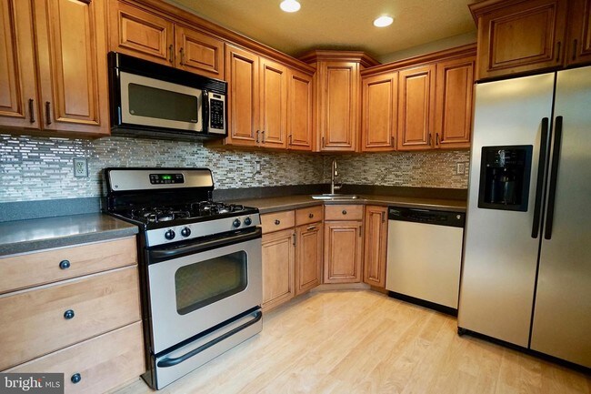 Foto del edificio - 31 O'Neill Ct