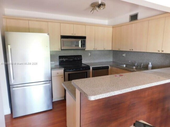 Foto del edificio - 5900 SW 127th Ave