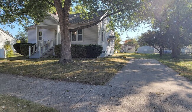 Building Photo - 22466 Cunningham Ave