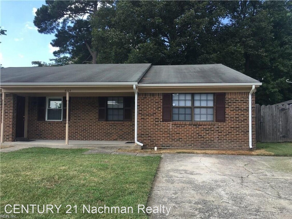 3 br, 1.5 bath House 6105 B Brookwood Drive House Rental in Suffolk
