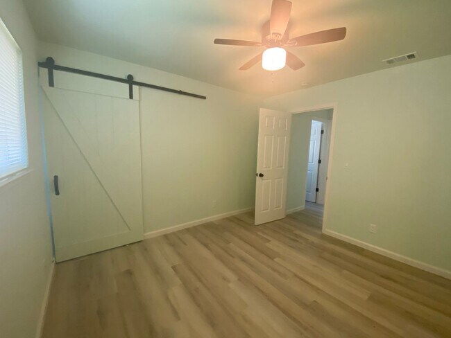 Foto del edificio - MUST SEE!!!!! Beautifully Remodeled Home i...