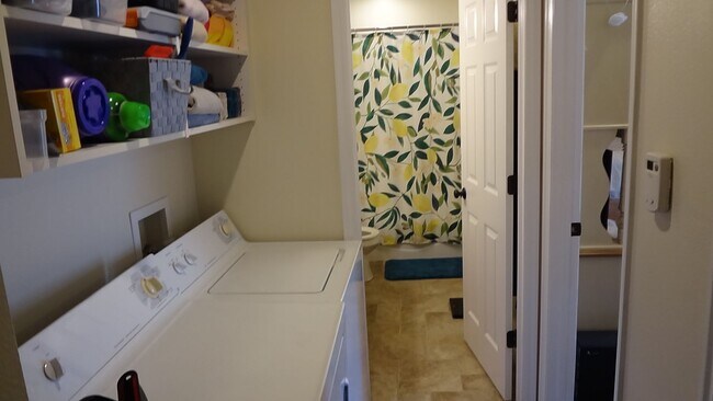 Foto del edificio - Contract Sale: One Bedroom near Utah Valley Hospital and Provo Recreation Center