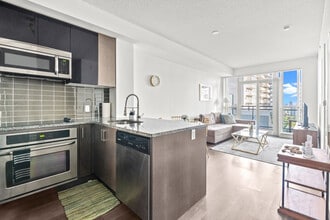 Building Photo - 89 Dunfield Ave