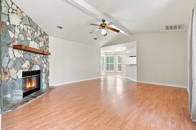 Foto del edificio - 148 Meadowbrook Ct