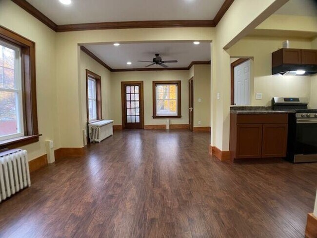 Foto del edificio - 1317 N Ellis St