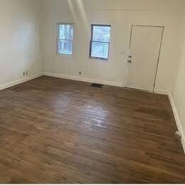 Foto del edificio - 327 W Missouri St