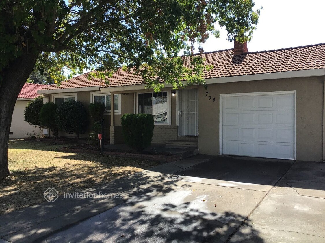 Foto principal - 708 Norwich Ct