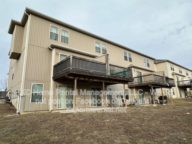 Building Photo - 10547 Kane Dr