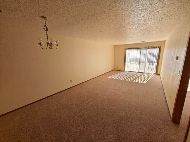 Foto del edificio - Pine Run Place Apartments and Townhomes