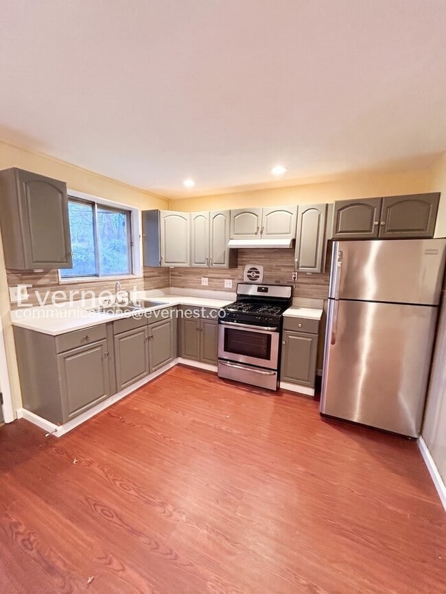 Building Photo - 10322 Monarch Dr