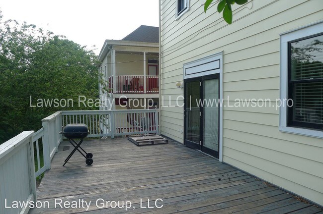 Building Photo - 602 Allison Ave SW
