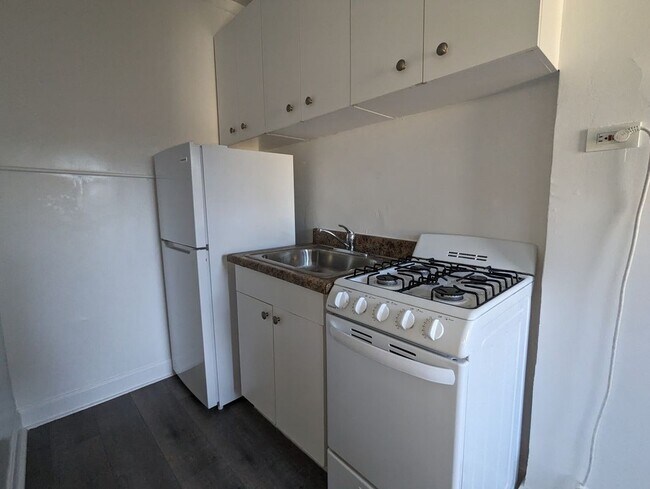 Foto del edificio - 5417 N Kenmore Ave