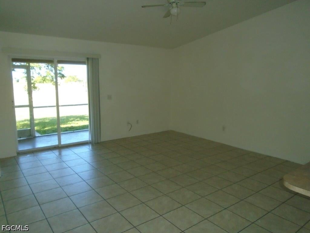 Foto del edificio - 1310 NE 8th Pl