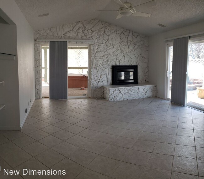 Building Photo - 3 br, 2 bath House - 568 Creighton Way
