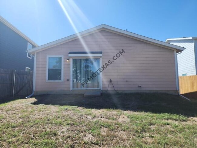 Building Photo - 1813 Wickham Dr