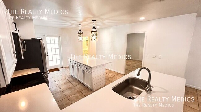 Foto del edificio - 1009 Alfred Dr