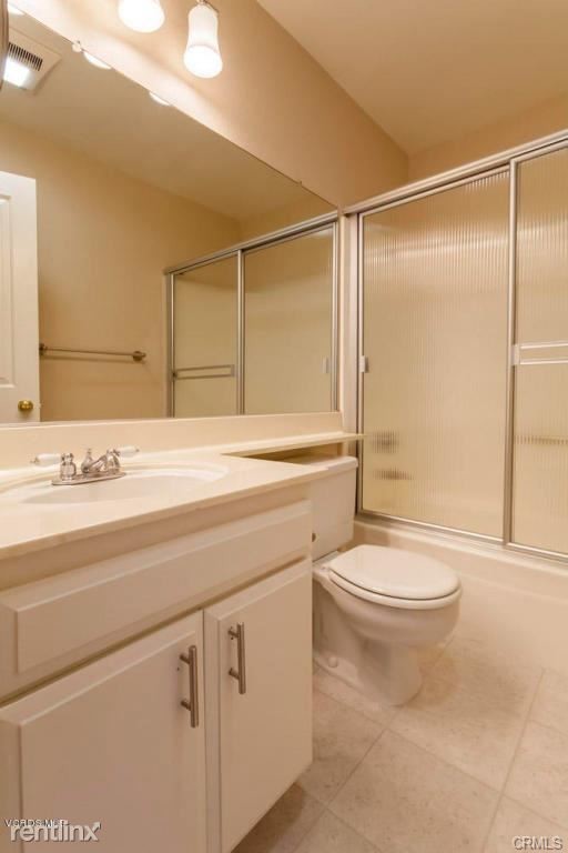 Foto principal - 26007 Alizia Canyon Dr