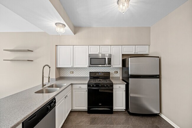 Building Photo - 120 Polaris Dr