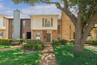 Building Photo - 1035 Fountain View Dr