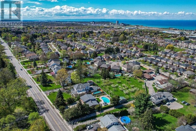 Building Photo - 280 A Main St W