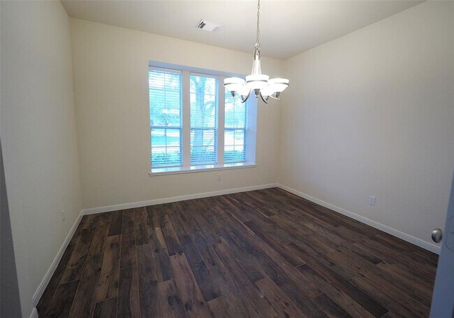 Building Photo - 6139 Galloway Ln