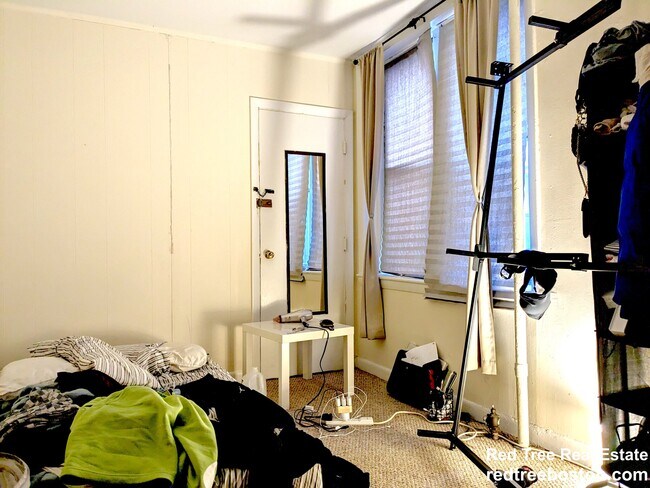 Foto del edificio - 1131 Commonwealth Ave