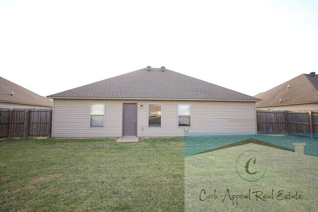 Foto del edificio - Beautiful 3 bed / 2 bath home with fenced back yard - Nettleton!!
