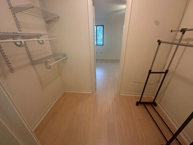 Building Photo - 1-Bedroom Apartment in Bivens South Lakefr...